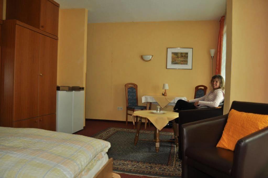 Haus Mariann Hotel Bad Wildungen Ngoại thất bức ảnh